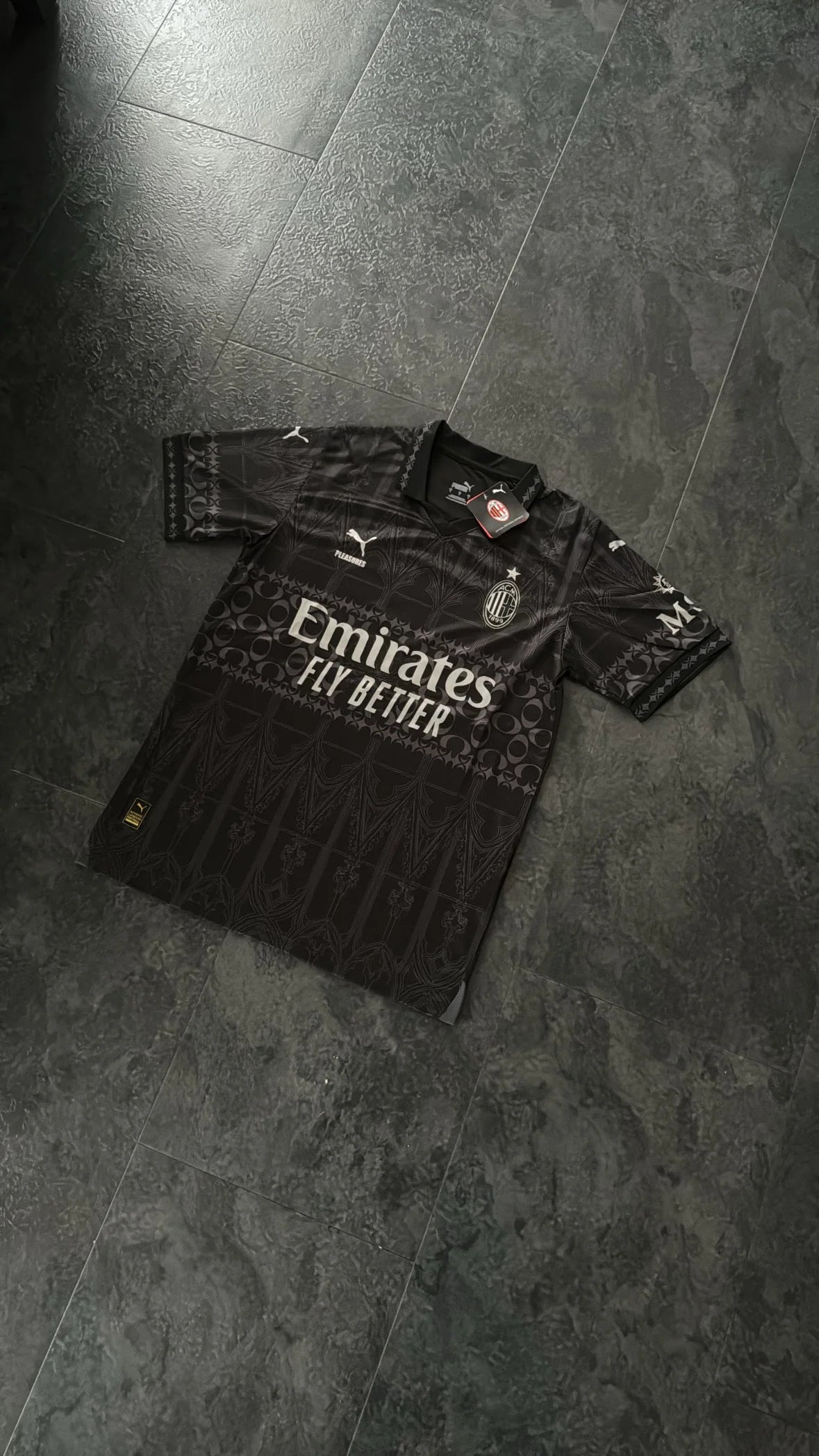 Maillot x PLEASURES Forth AC Milan 23/24 - Noir - Floczone